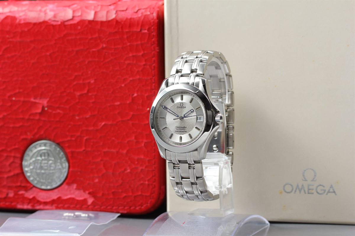 OMEGA Seamaster